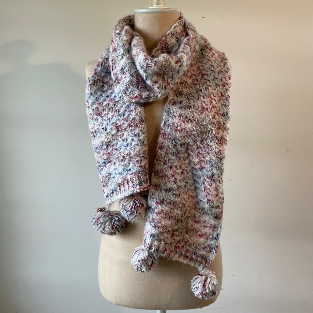 Multicolored knit scarf